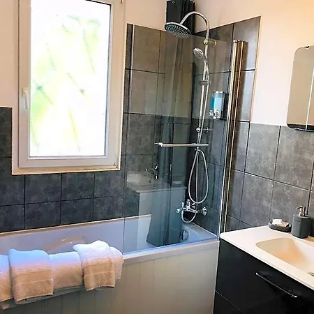 No 6 Bed & Breakfast Landivy