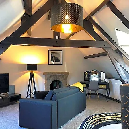 No 6 Bed & Breakfast 4*