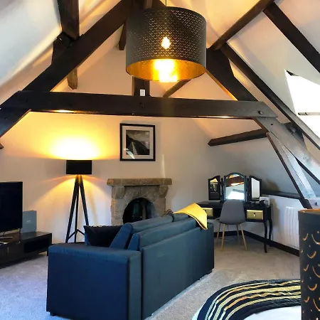 No 6 Bed and breakfast 4*